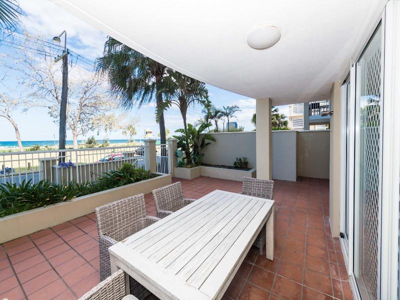 La Grande Apartments image
