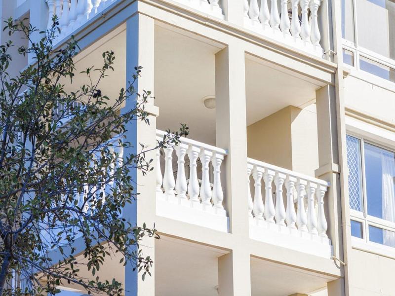 La Grande Apartments image