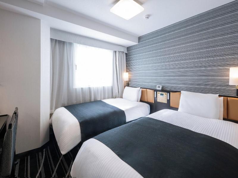 Apa Hotel Yamanote Otsukaeki Tower image