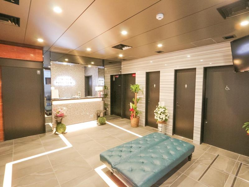 Hotel Livemax Fukuoka Tenjin image