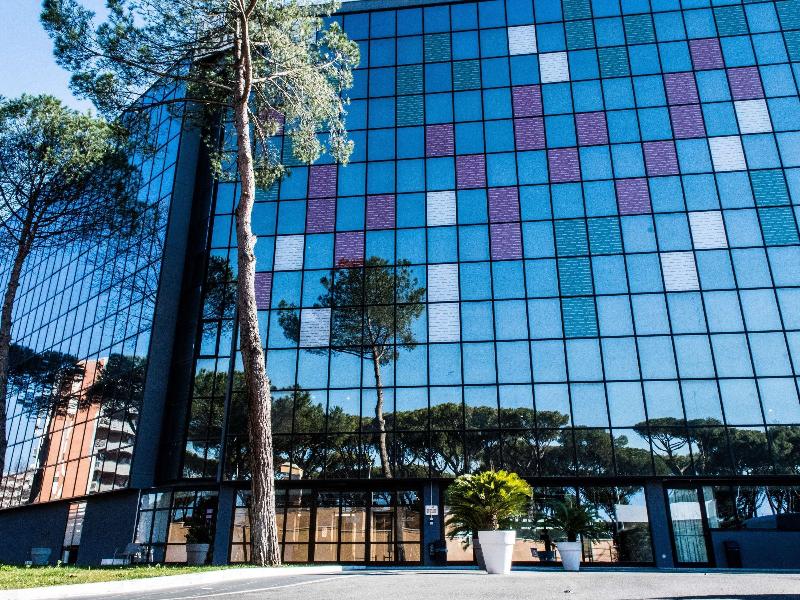 Mercure Roma Cinecittà (New Opening) image