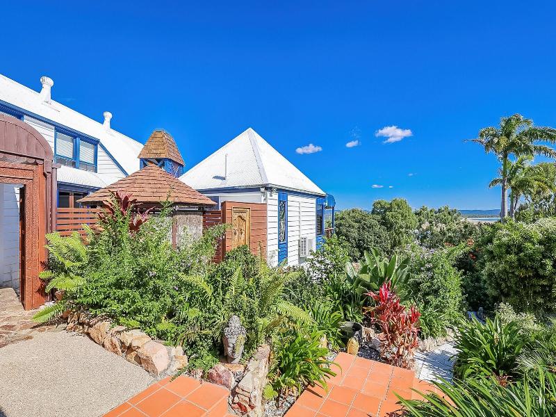 1770 Sovereign Lodge Resort