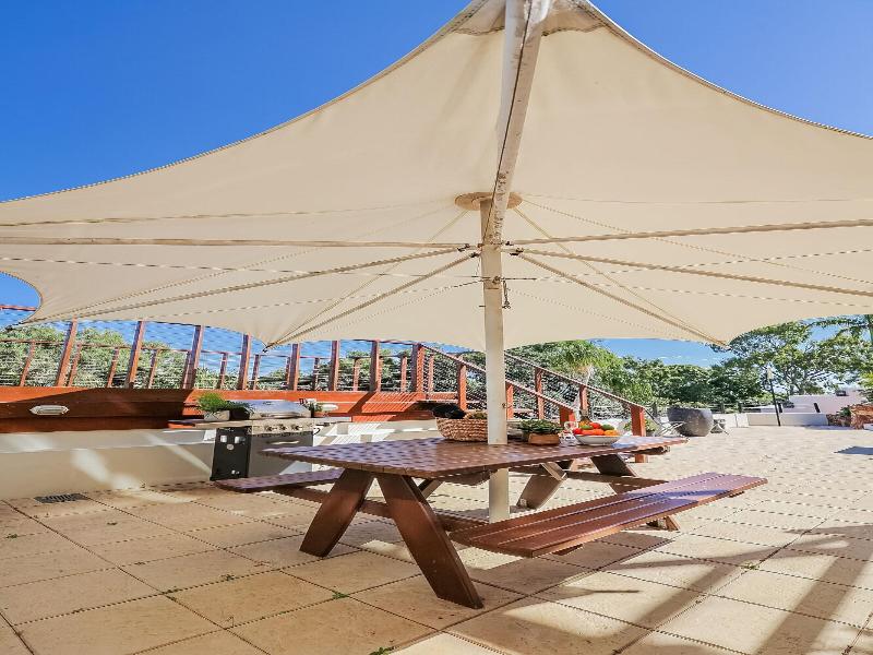 1770 Sovereign Lodge Resort