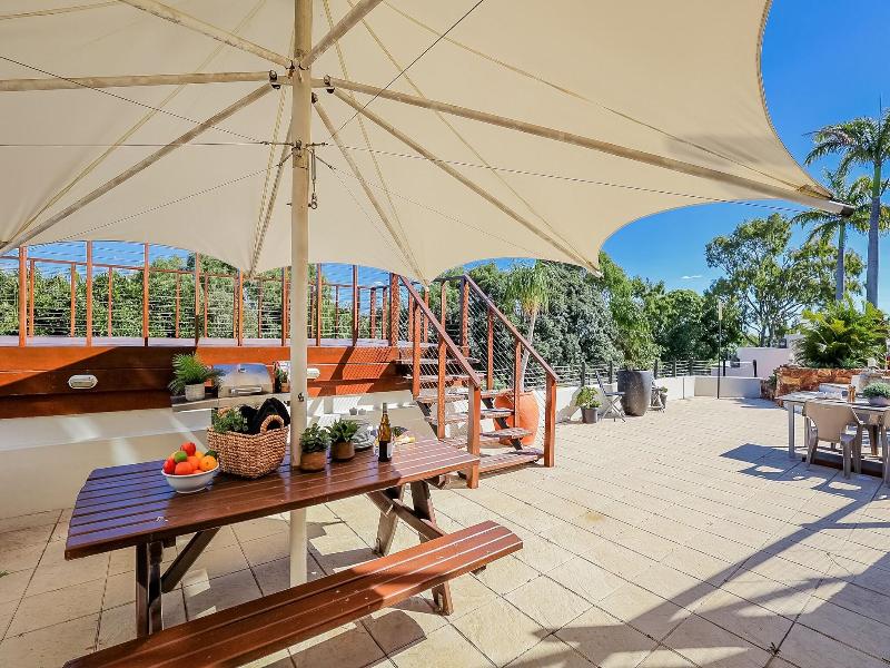1770 Sovereign Lodge Resort