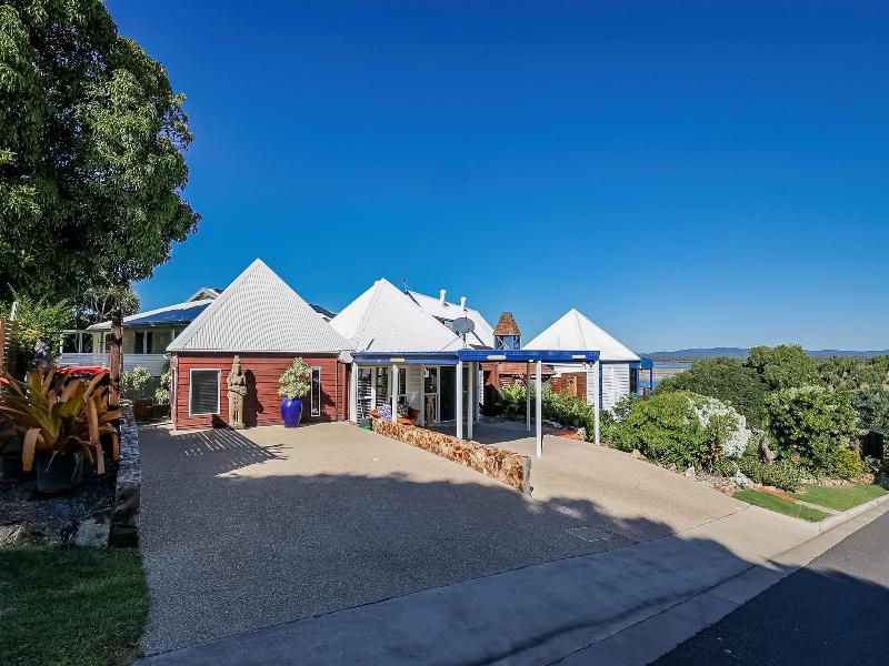 1770 Sovereign Lodge Resort