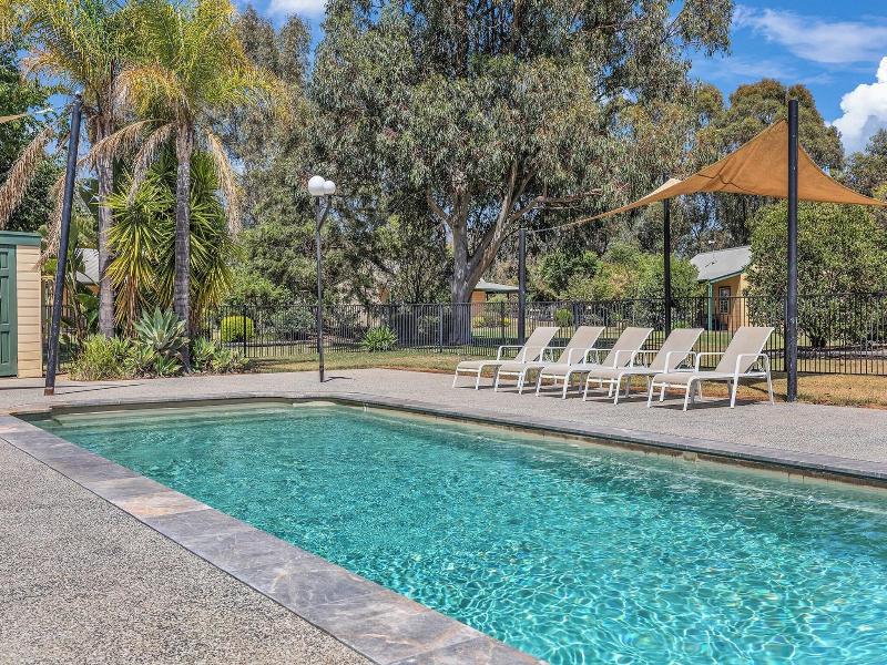 Murray River Resort