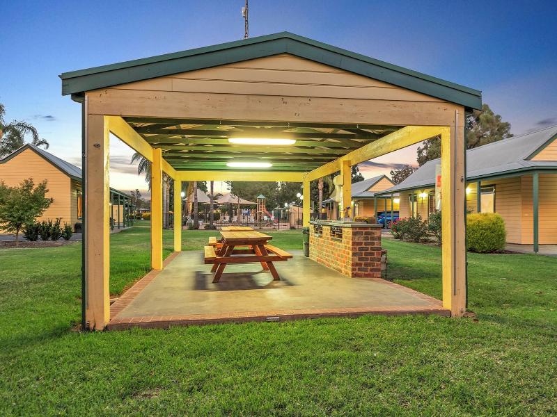 Murray River Resort