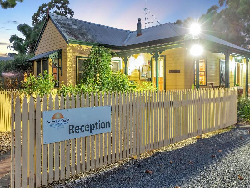 Murray River Resort
