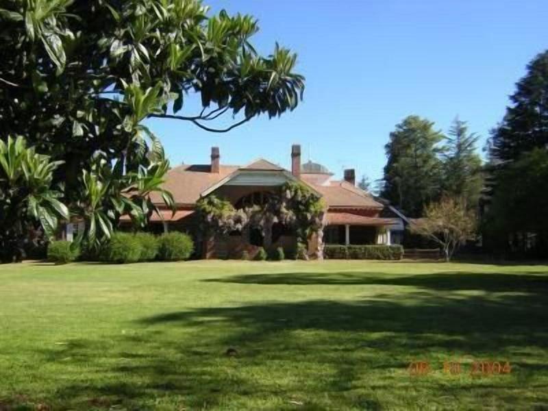 Petersons Armidale Winery & Guesthouse