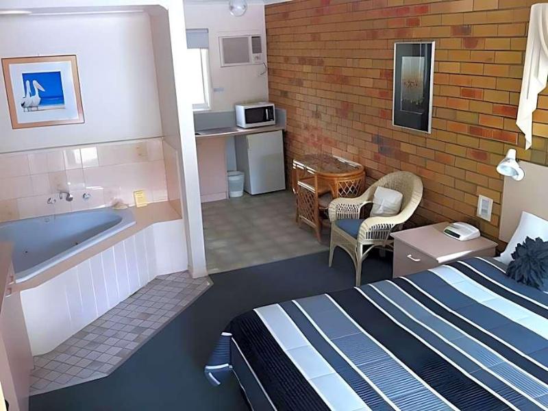 Balnarring Village Motor Inn image