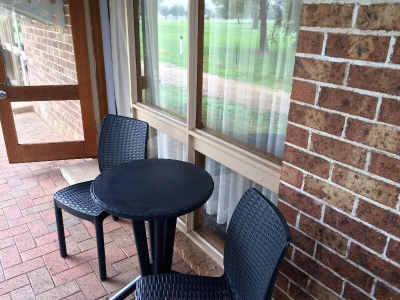 Town And Country Motor Inn Forbes