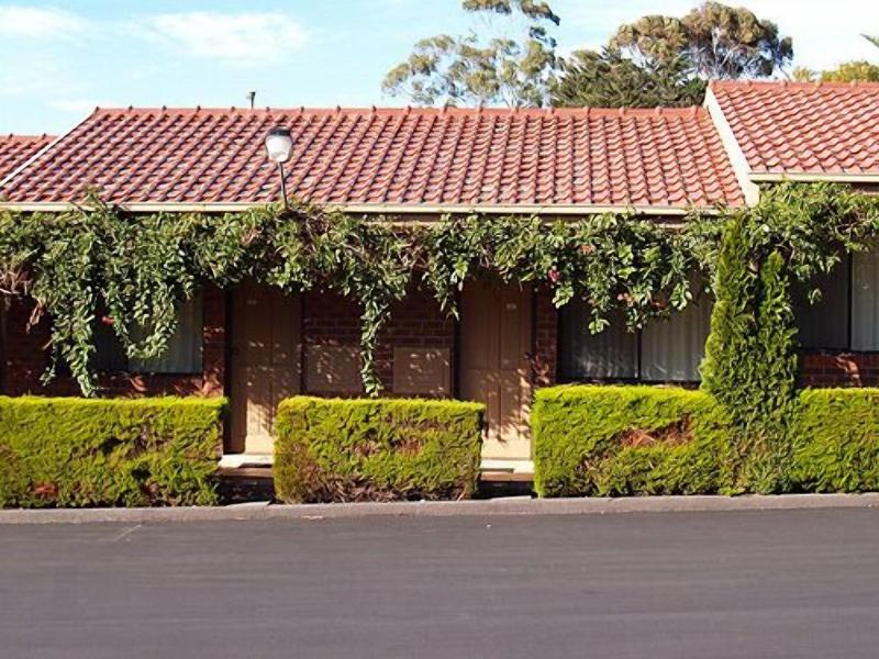 Nunawading Motor Inn image