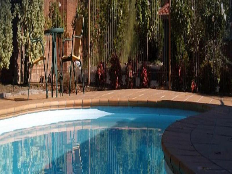 Nunawading Motor Inn image