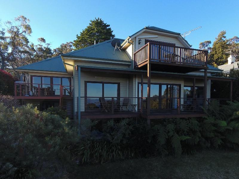 Valley of the Waters Bed and Breakfast image