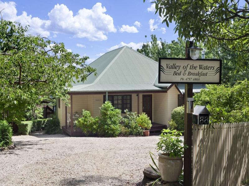 Valley of the Waters Bed and Breakfast image