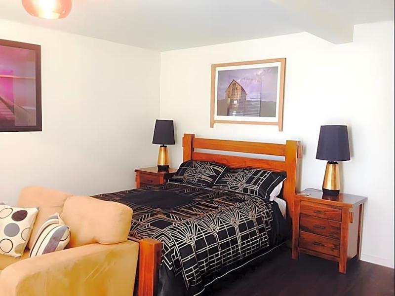 Jones On Wilson Boutique Bed and Breakfast image