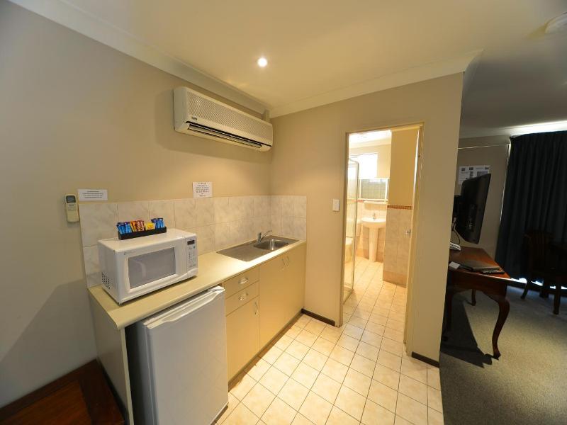 Wattle Grove Motel image