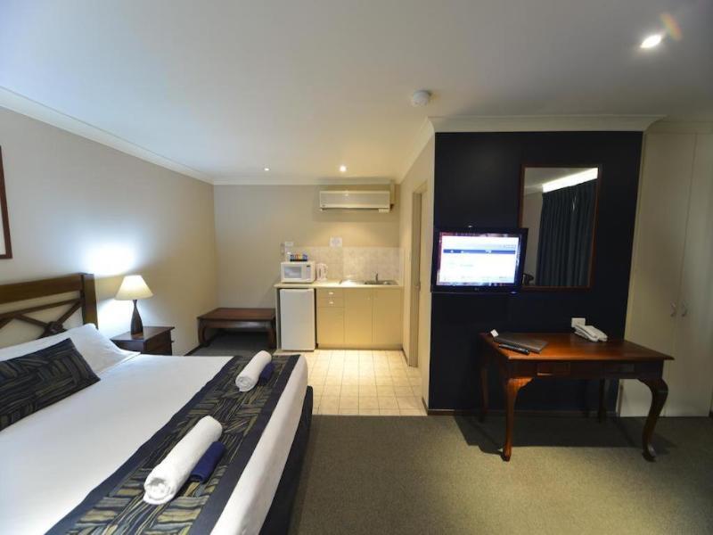 Wattle Grove Motel image