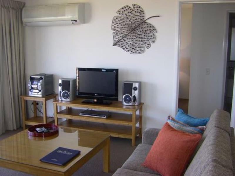 Meridian Caloundra Accommodation — photo 3