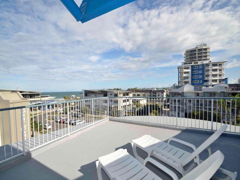 Coral Sea Apartments