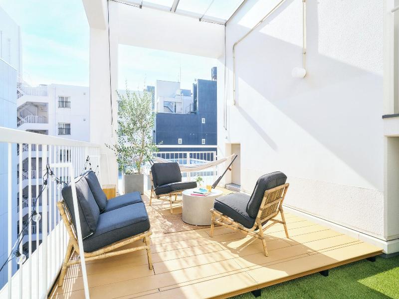 &AND HOSTEL SHINSAIBASHI EAST image