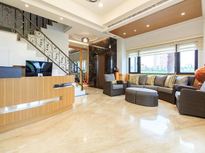 Urban Oasis Inn - Yilan image