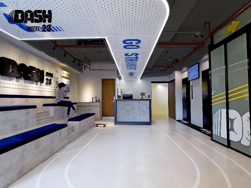 Unique Hotel - Dash 23 Hotel image