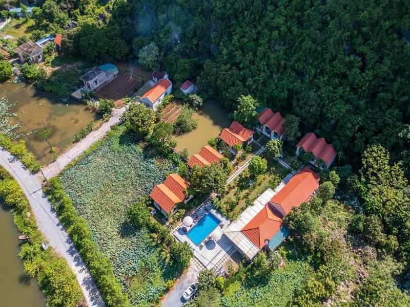 Trang An Retreat image