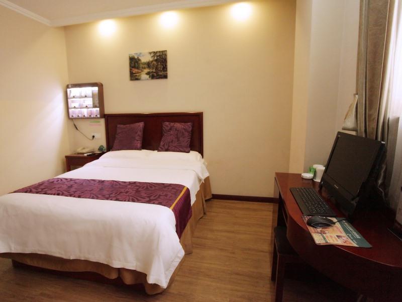 Greentree Inn Zhenjiang Yangzhong North Gangdong R image