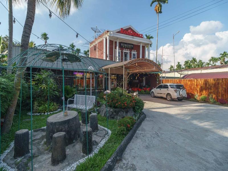 Formerly RedDoorz Jalan Asahan Pematang Sianta