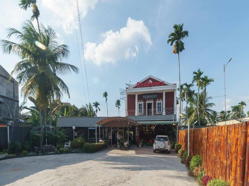 Formerly RedDoorz Jalan Asahan Pematang Sianta