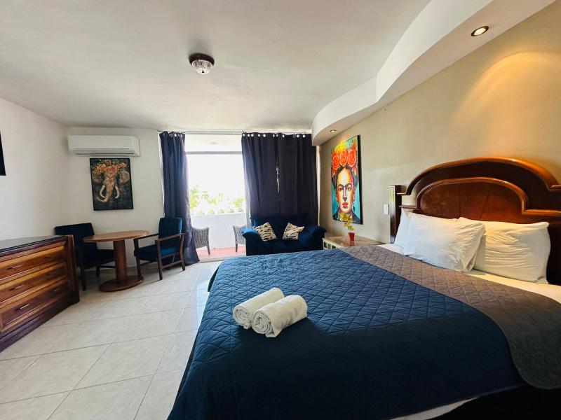 Zona Dorada Inn 5
