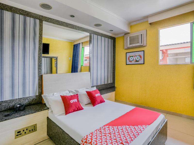 OYO Nobs Hotel image