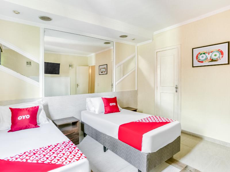 OYO Nobs Hotel image