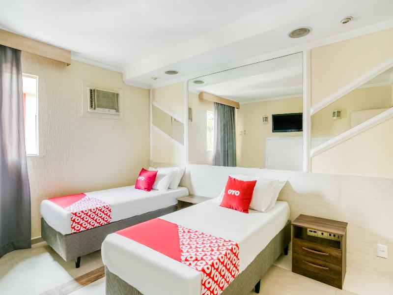 OYO Nobs Hotel image