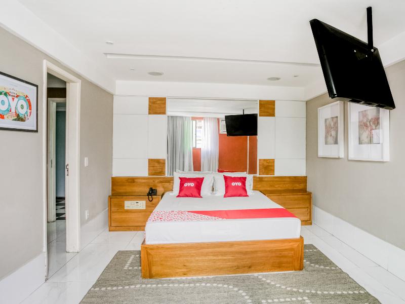 OYO Nobs Hotel image
