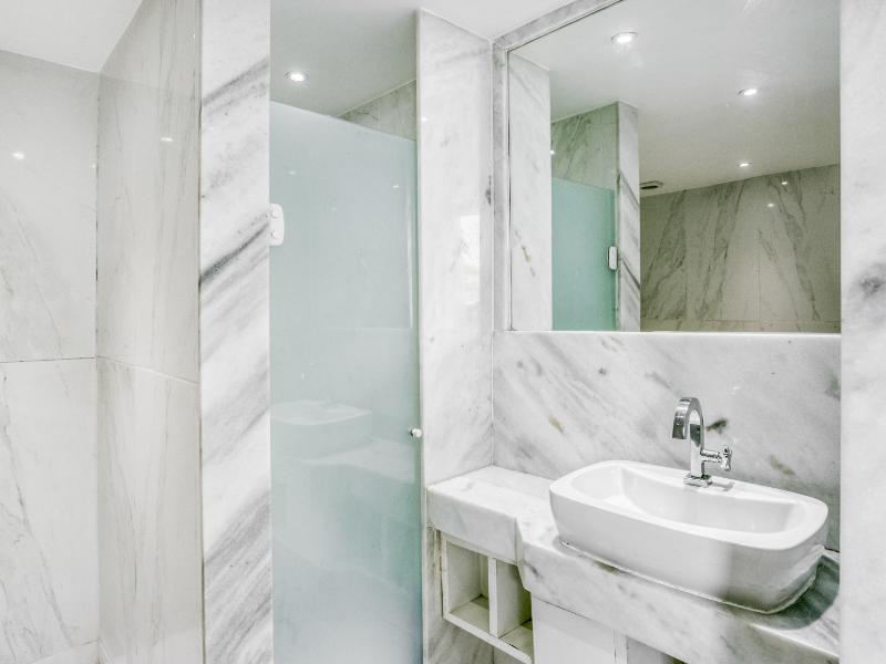 OYO Nobs Hotel image