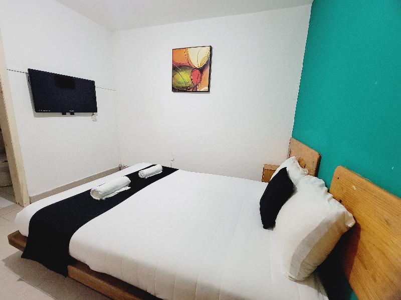Hotel Dulce Luna    image