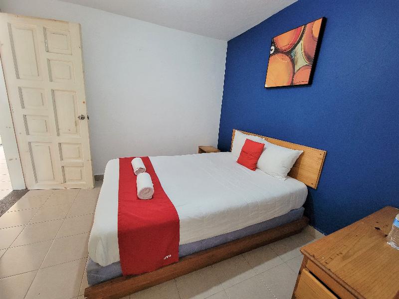 Hotel Dulce Luna    image
