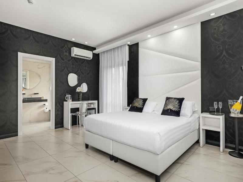 Reggia Suite Spa Hotel image