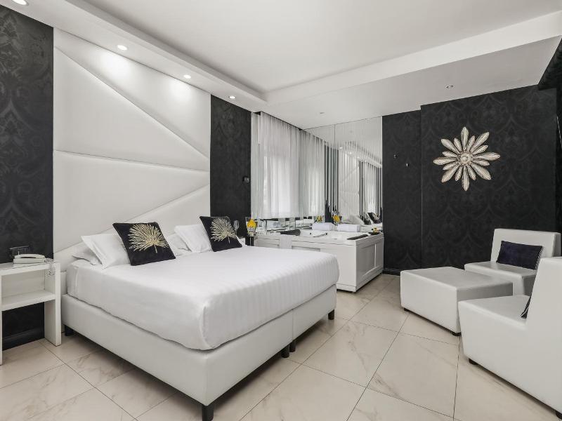 Reggia Suite Spa Hotel image