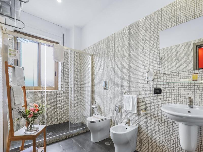 Reggia Suite Spa Hotel image