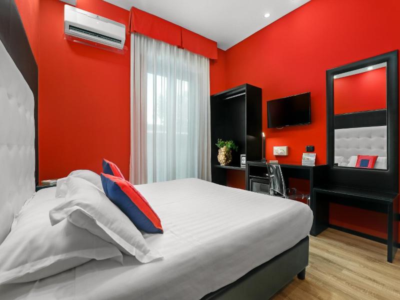 Reggia Suite Spa Hotel image