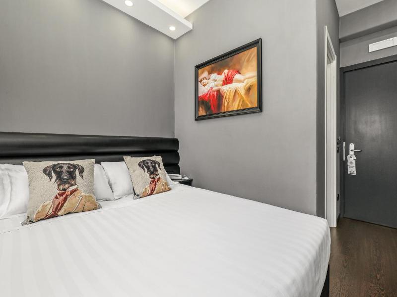 Reggia Suite Spa Hotel image