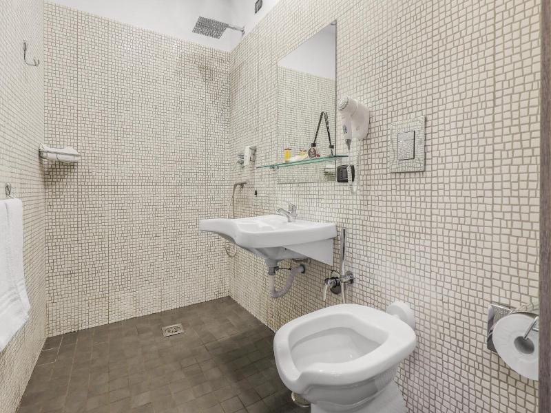 Reggia Suite Spa Hotel image