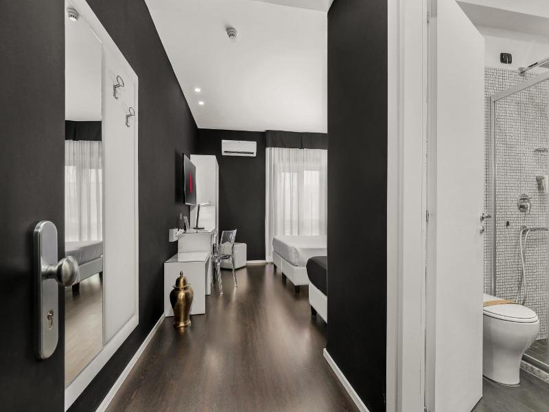 Reggia Suite Spa Hotel image