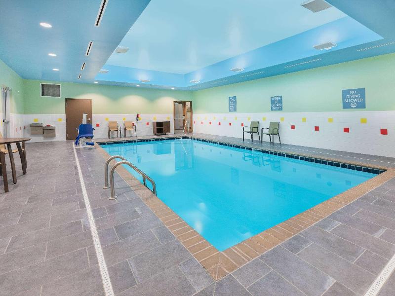 La Quinta Inn & Suites Jackson/Cape Girardeau image