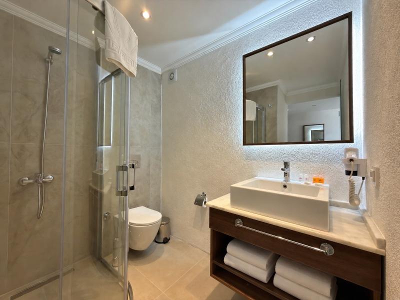 Altamare By Luna Collection image