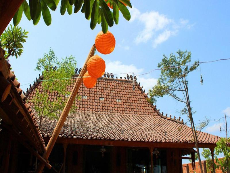 Warisan A Heritage Resort and Resto Solo