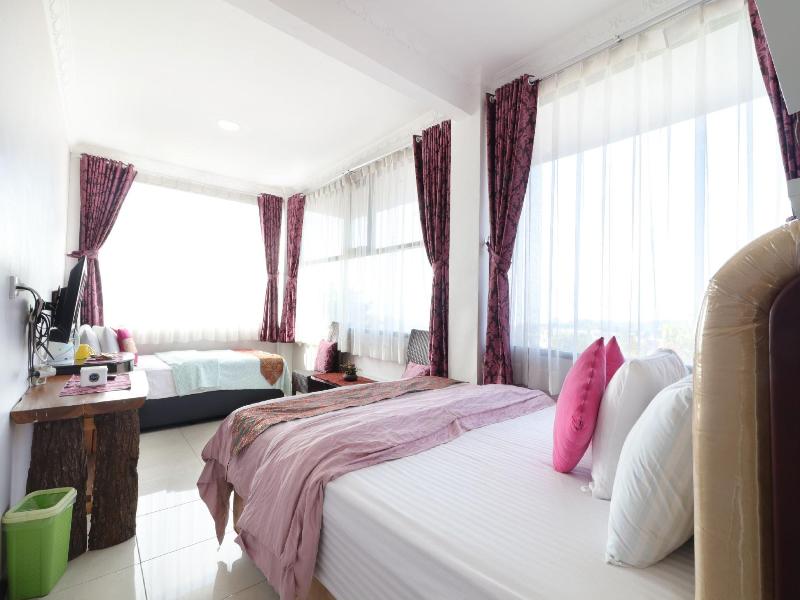 Lembur Incu Syariah Villa by ZUZU image